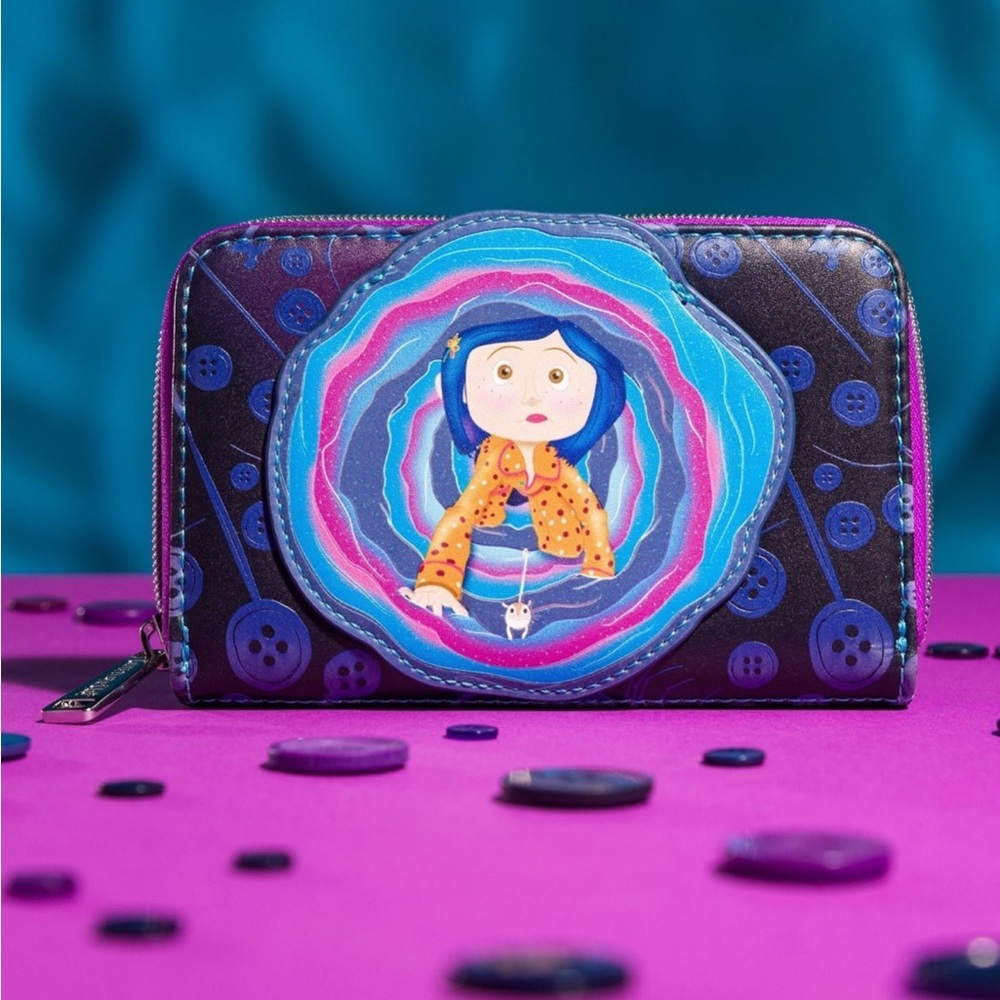 Exclusive Loungefly Coraline Other World Portal GITD Wallet & Keychain - Picture 10 of 12